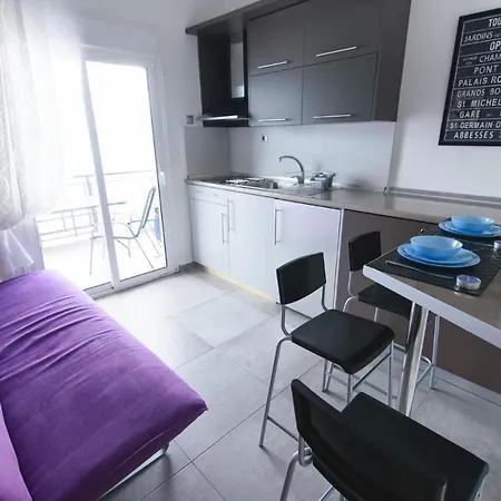 Andromeda's * Pefkohóri